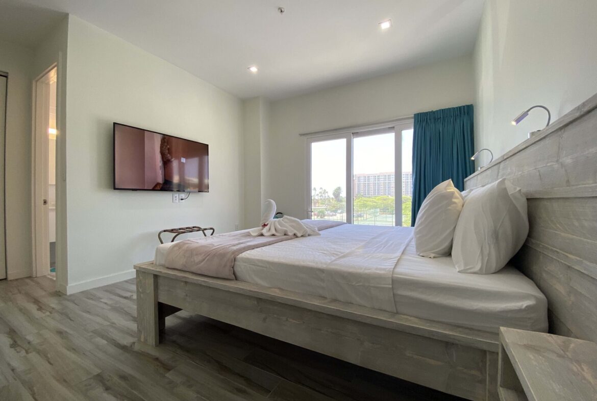 THE COVE CONDOMINIUM Unit 205, 209 - property photo 14