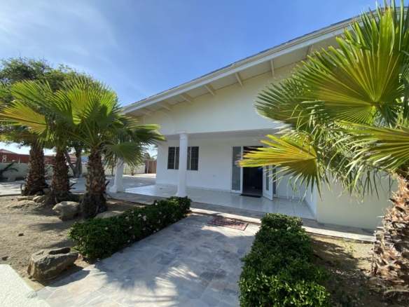 Cozy House for Rent in Papilon, Santa Cruz