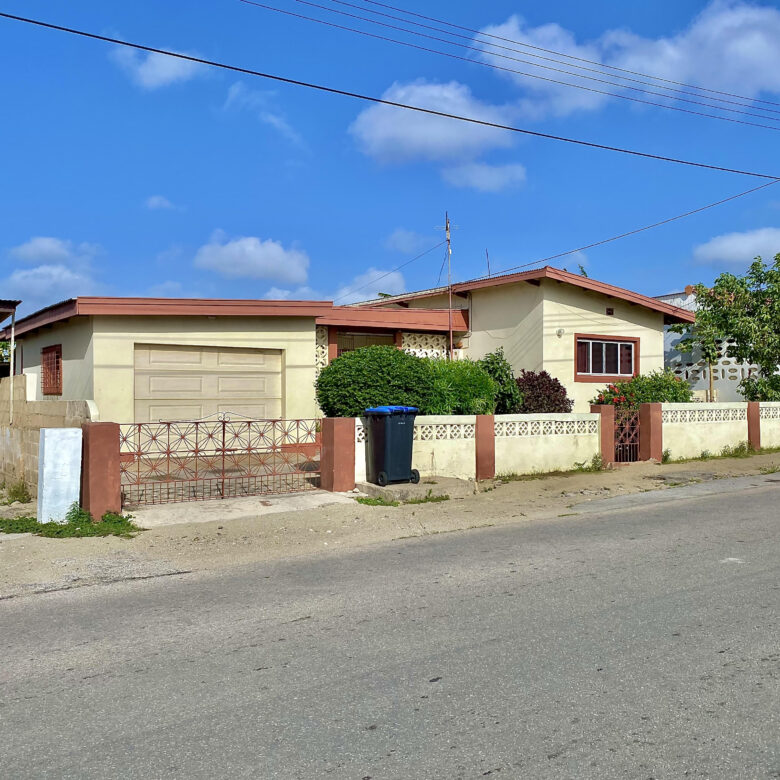 Charming Income-Generating Property in Dakota – Caya Juancho Kock - property photo 10
